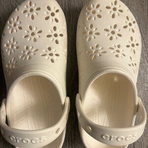 Crocs Floral Cut Out Clog - Women's- Size 7--EUC